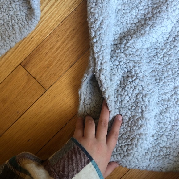 Feathers Sherpa - Picture 4 of 4